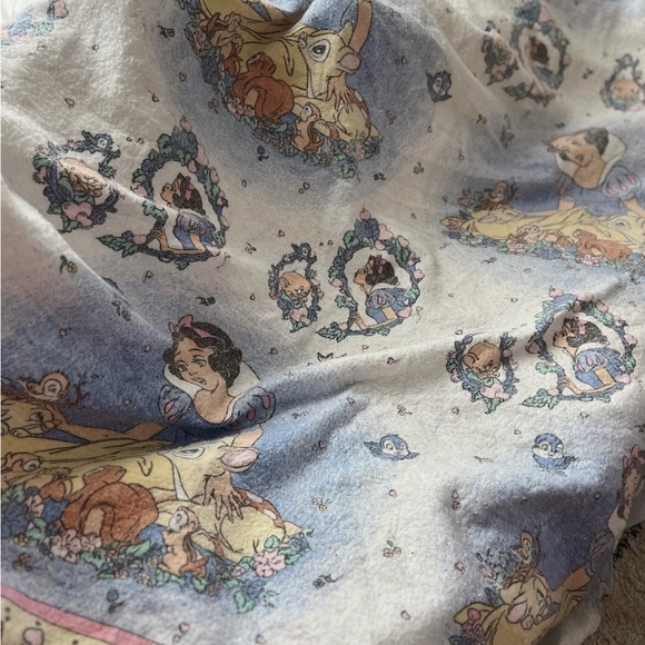 vintage disney snow white blanket - Picture 3 of 5